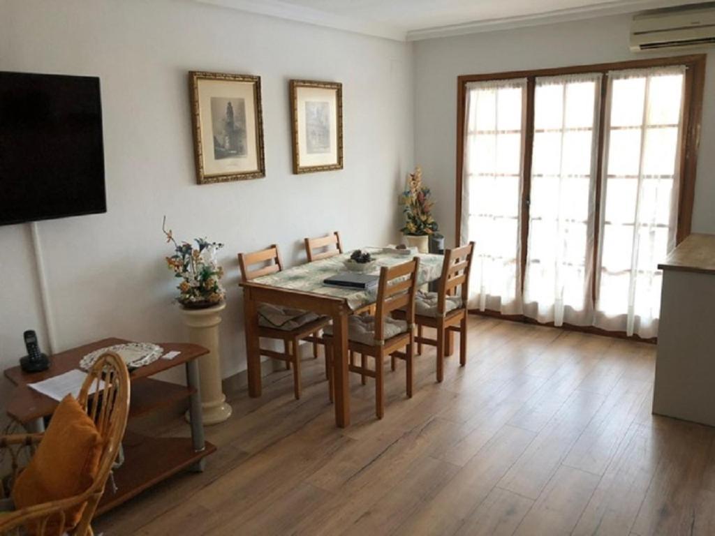 Valencia, Ideally Located 3Bed-2Bath Apart.Few Mints Walk From Beach,Pool,Shop. Порт-Саплая Екстер'єр фото