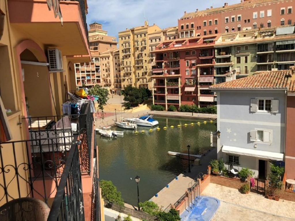 Valencia, Ideally Located 3Bed-2Bath Apart.Few Mints Walk From Beach,Pool,Shop. Порт-Саплая Екстер'єр фото