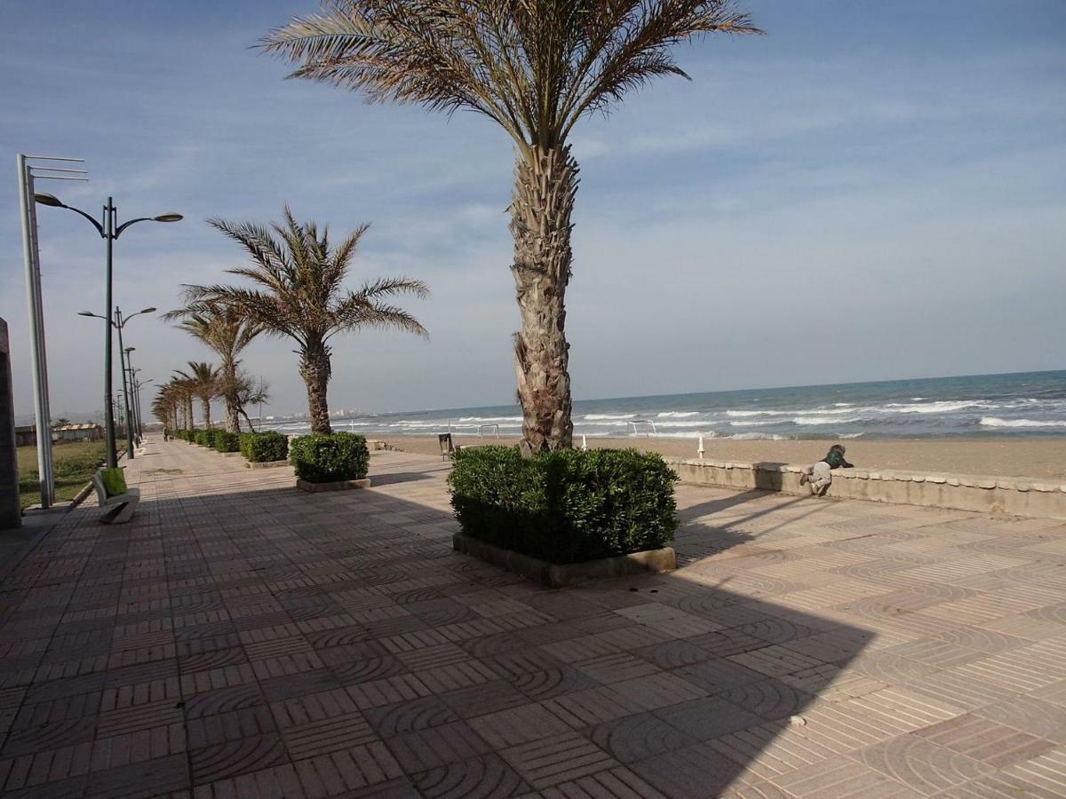 Valencia, Ideally Located 3Bed-2Bath Apart.Few Mints Walk From Beach,Pool,Shop. Порт-Саплая Екстер'єр фото